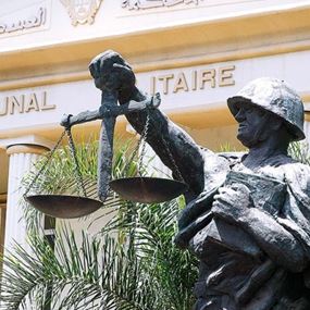 العسكرية استجوبت عنصرين متهمين بالارهاب العسكرية استجوبت عنصرين متهمين بالارهاب