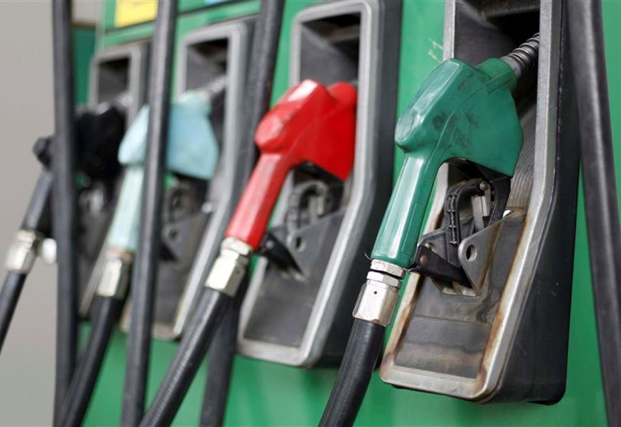 أسعار المحروقات إلى تراجع... وقرار "مفاجئ" للمحطات!