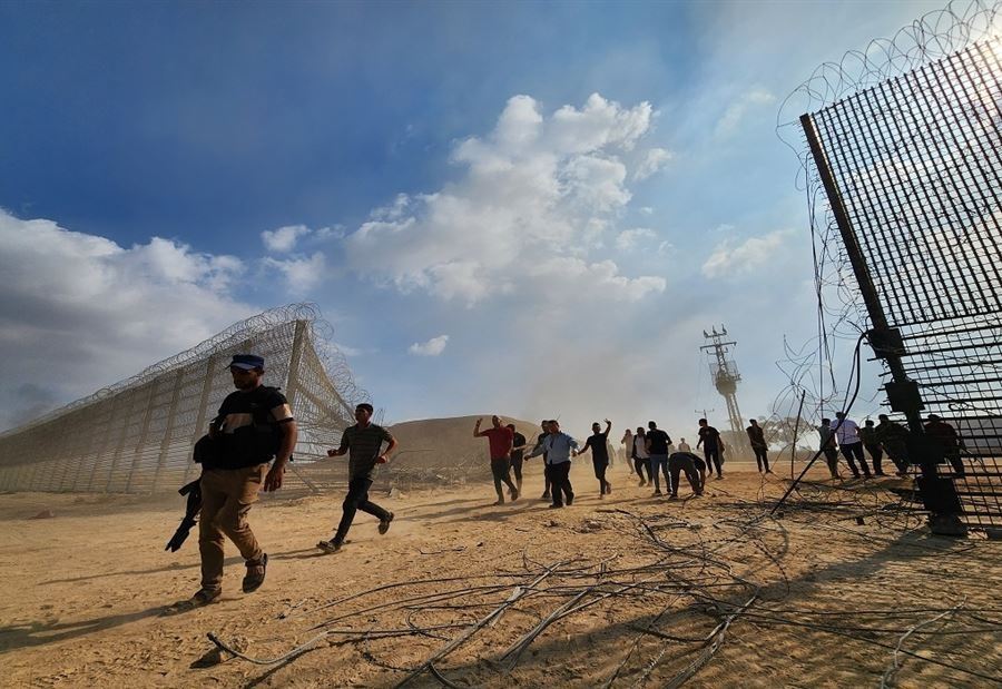 رُبّ ضارة نافعة...  تأثير إيجابي لـ "طوفان الأقصى" في لبنان!