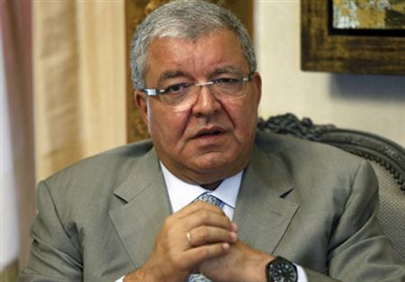 "الداخلية": الخط الساخن يستقبل الشكاوى طوال النهار