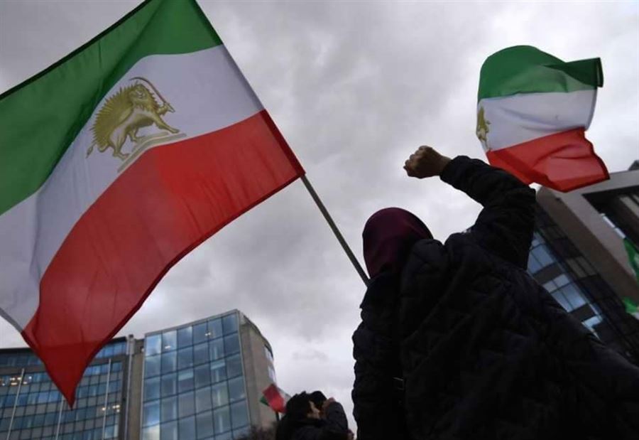المقاومة الإيرانية تحشد