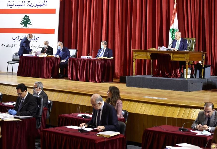 "باسيل وقف مع دياب".."بري نقز" 