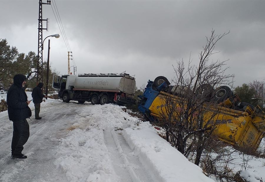 "طرقات الموت"... صورةٌ "صادمة" من عيتنيت!