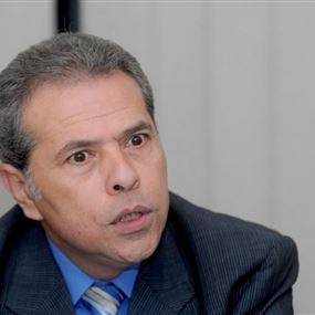 بعد طرده من البرلمان.."عكاشة" ممنوع من السفر