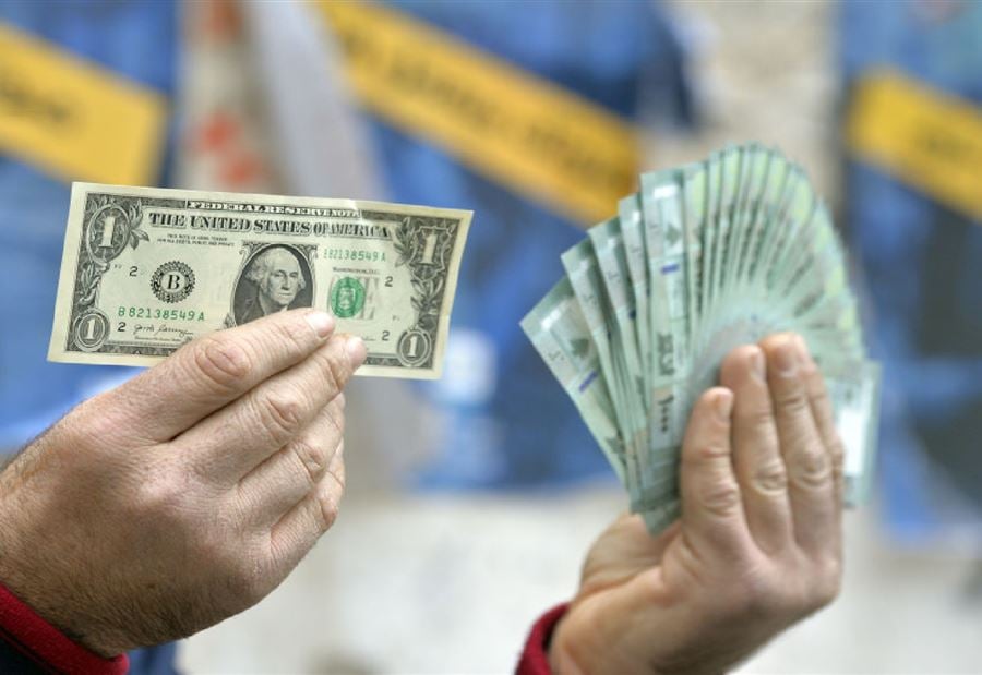 سعر دولار السوق السوداء مساء اليوم 