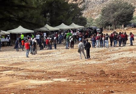 متطوعون يتوافدون إلى محمية وادي السد