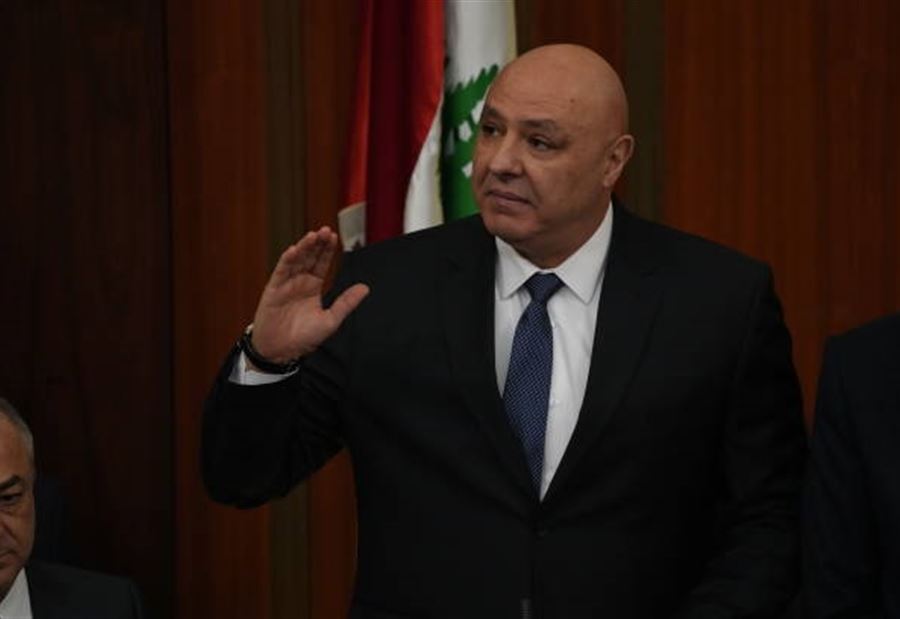 "للترفع عن كل الصغائر"... عون يدعو لتأليف حكومة سريعاً 