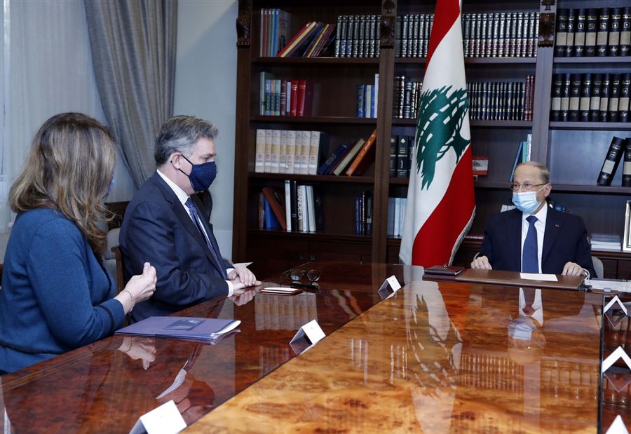 عون : لبنان يريد إنجاح مفاوضات الترسيم البحرية عون : لبنان يريد إنجاح مفاوضات الترسيم البحرية
