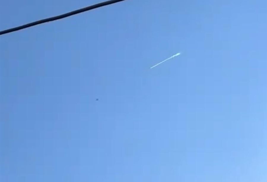 بالفيديو: طيران الجيش الإسرائيلي يخترق حاجز الصوت في اجواء الجنوب بالفيديو: طيران الجيش الإسرائيلي يخترق حاجز الصوت في اجواء الجنوب