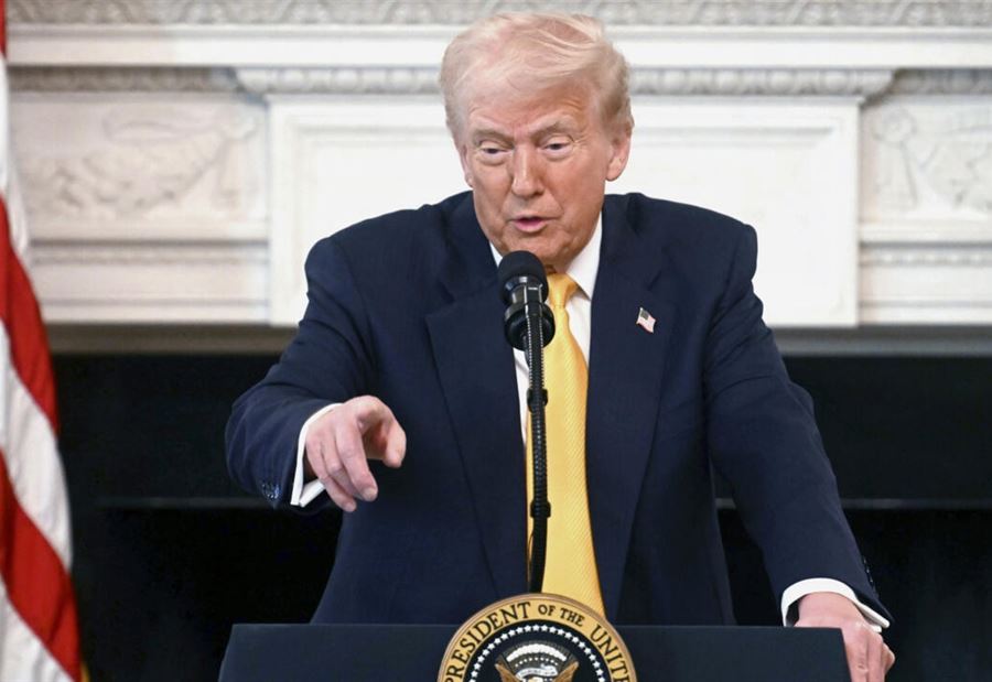 بعد "الشحنة الكبيرة"... ترامب يُلغي قيود المساعدات لإسرائيل بعد "الشحنة الكبيرة"... ترامب يُلغي قيود المساعدات لإسرائيل