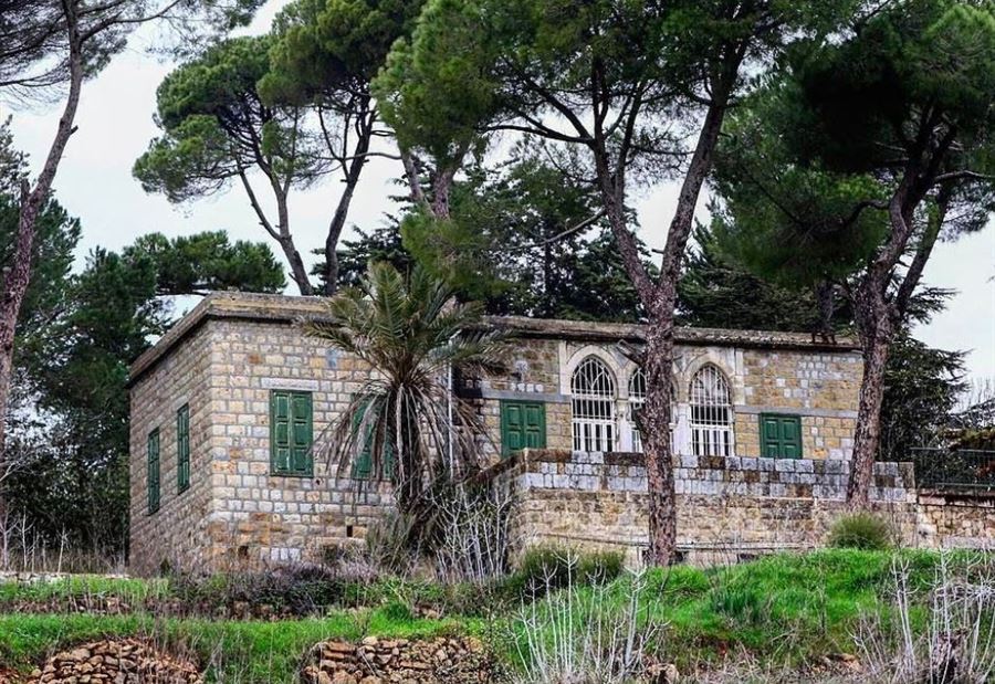 سرقوه من أمام منزله في مرجعيون!