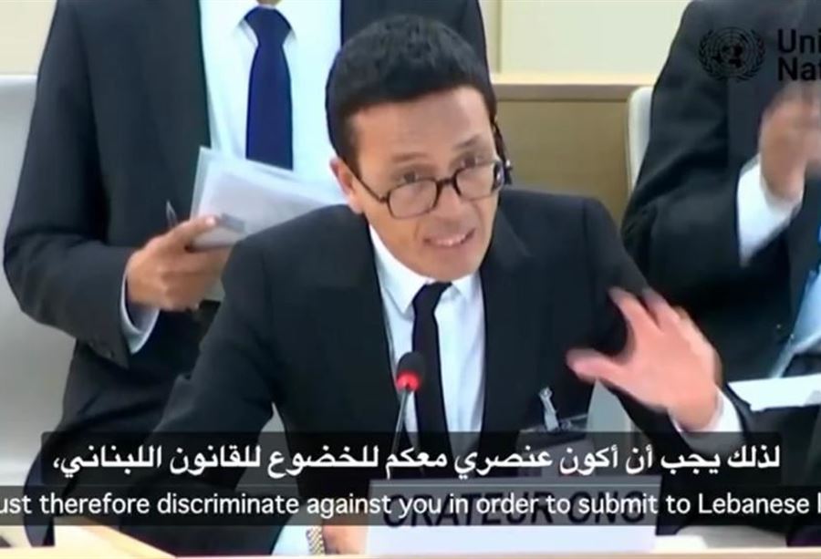 بالفيديو: صرخة من حرقة قلب يطلقها حرفوش في الأمم المتحدة… "ساعدوني"