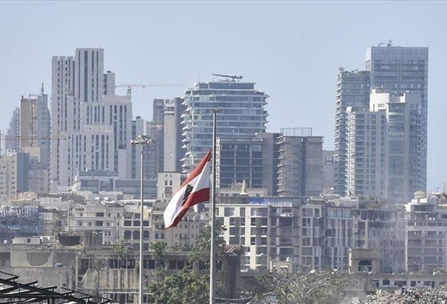ماذا يجري داخل السفارات؟