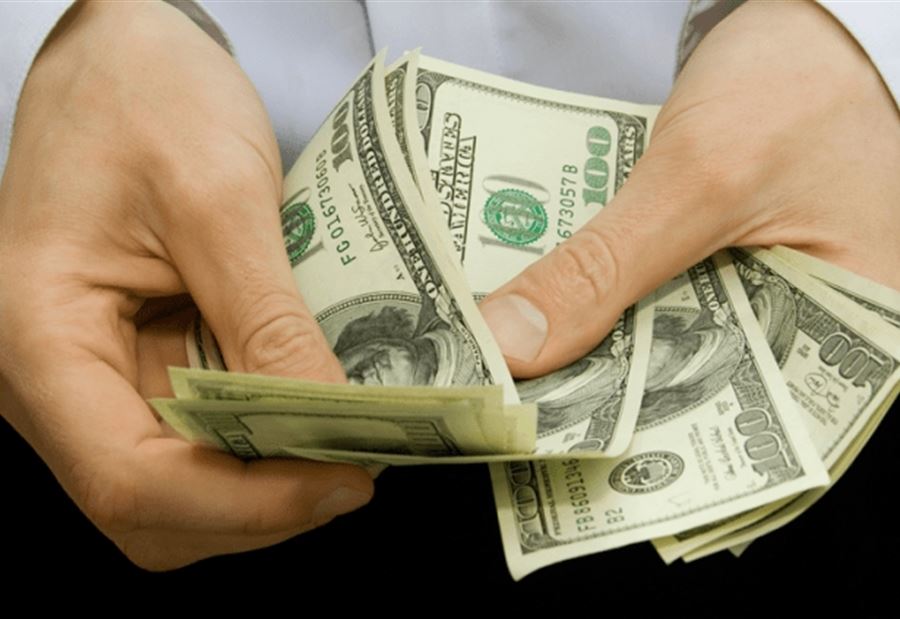 الدولار يقفل المطاعم والمحال التجارية في صيدا