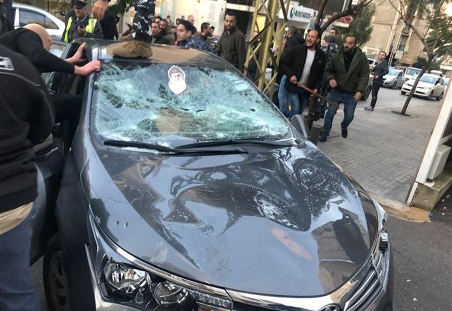 بالفيديو: التوتر يعود.. جنبلاط: كل واحد على بيتو!