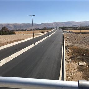 من جديدة... منشآت الاوتوستراد العربي في البقاع تتعرض للسرقة من جديدة... منشآت الاوتوستراد العربي في البقاع تتعرض للسرقة