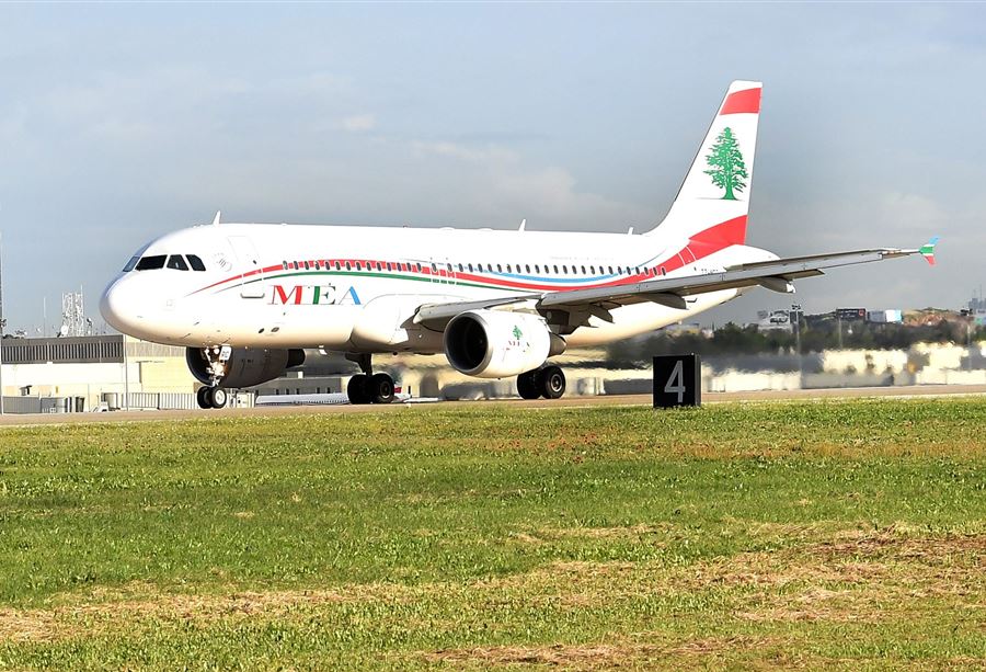 عودة اللبنانيين تابع... وصول طائرة جدة 