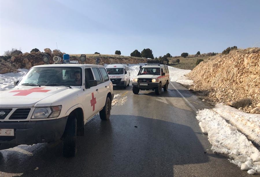 بالصورة: انهيار صخري في الهرمل... ونجاة 19 شخصا بأعجوبة
