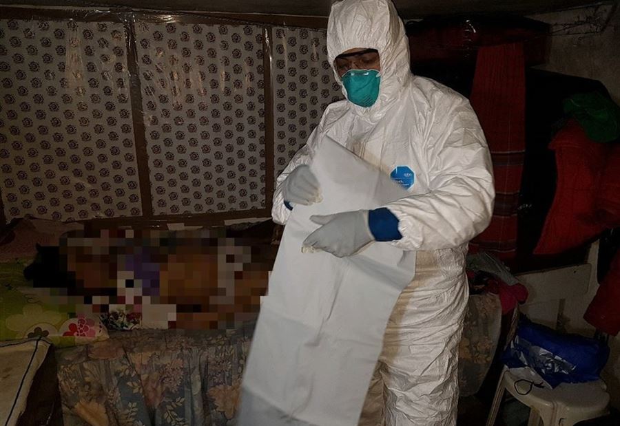 بالصور: جثةٌ هامدةٌ في الزلقا بالصور: جثةٌ هامدةٌ في الزلقا