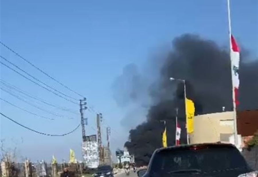 بالفيديو: حريقٌ كبير في صور!