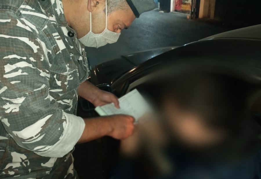 "محاضرٌ عن أبو جنب" "محاضرٌ عن أبو جنب"