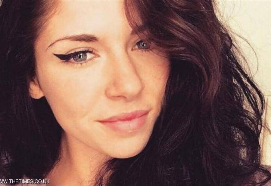 وفاة غامضة لبريطانية بحمام الفندق.. وصديقها يخترع سببا غربيا وفاة غامضة لبريطانية بحمام الفندق.. وصديقها يخترع سببا غربيا