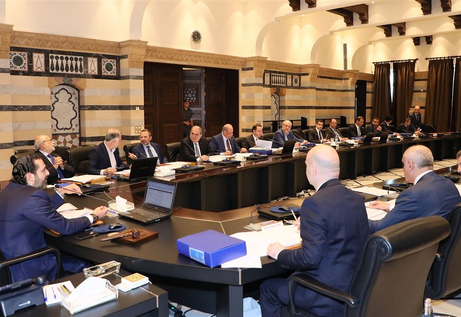 في جلسات الموازنة: وزراء "حاضرون غائبون" في جلسات الموازنة: وزراء "حاضرون غائبون"