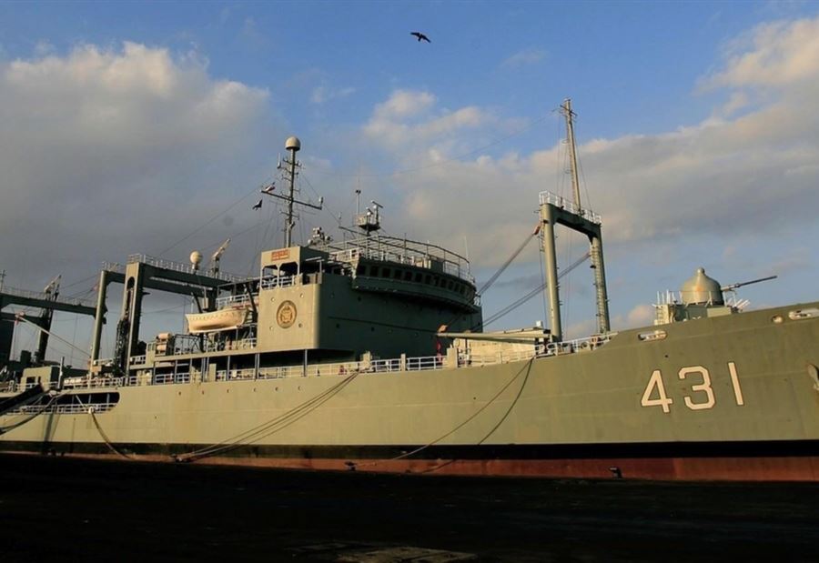 حريقٌ "هائلٌ" في أكبر سفينة لوجستية تابعة لإيران... (صور)