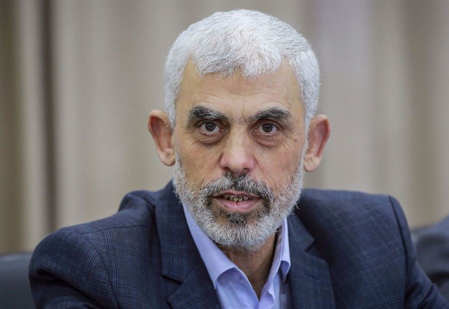 "حمل الأمانة وشعلة القيادة"... حزب الله ينعى السنوار 