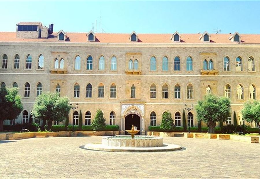 برسم الوزراء المسيحيين! برسم الوزراء المسيحيين!