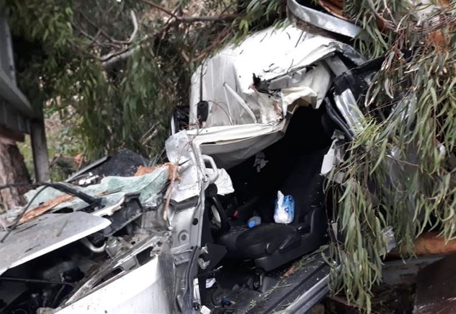 بالصور:قتيل نتيجة انقلاب سيارة رباعية الدفع في حالات