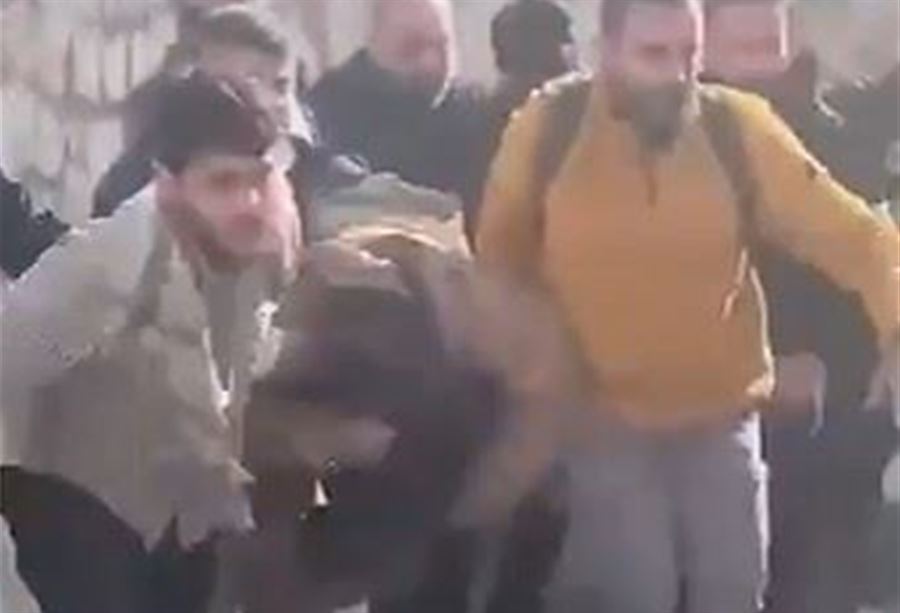 في مركبا... بالفيديو: لحظة إصابة جندي برصاصٍ إسرائيلي!