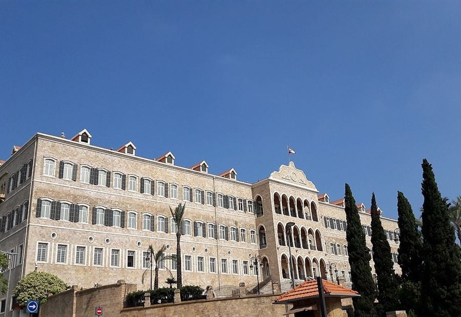فرنسا تؤكد دعمها لرئيس الوزراء اللبناني