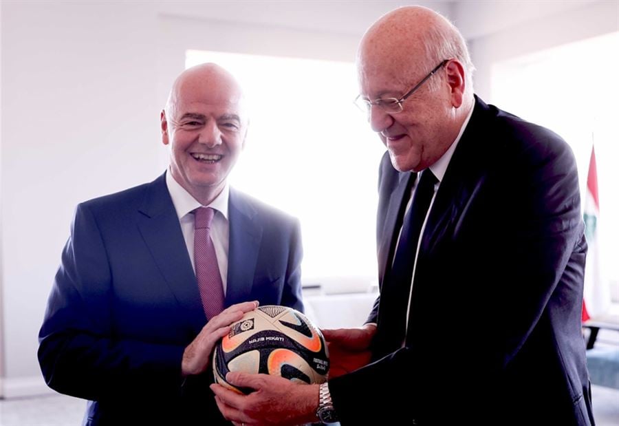 لقاءٌ "لافت" بين ميقاتي ورئيس الـ"FIFA"!