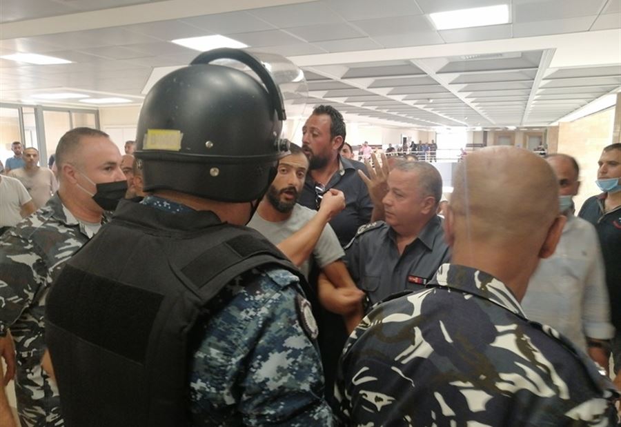 قفز من الطابق الأول.. موقوفٌ حاول الفرار في طرابلس 