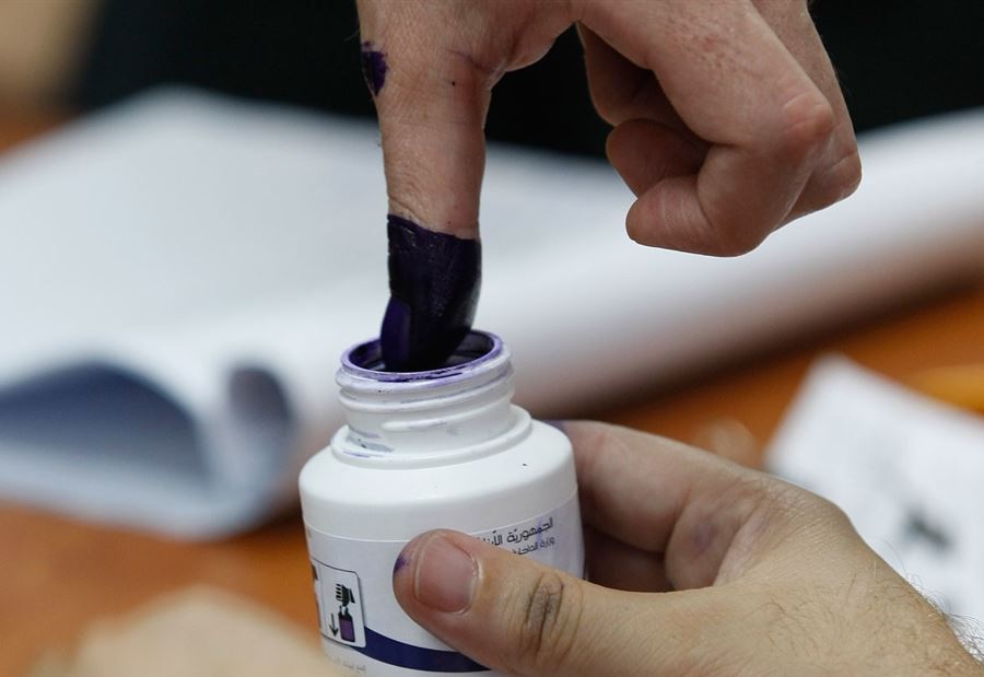 "آخر حبة في العنقود"... تهرُّب من الانتخابات البلدية! 