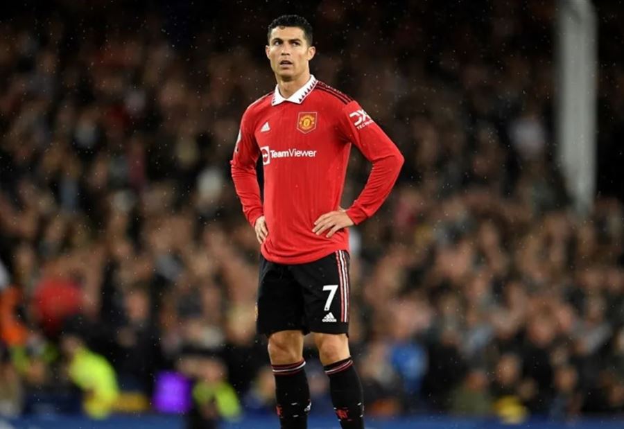 أول تعليق لرونالدو بعد قرار فسخ عقده مع "مانشستر يونايتد"!