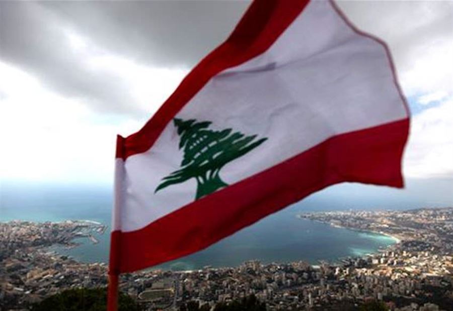 تساؤلات
