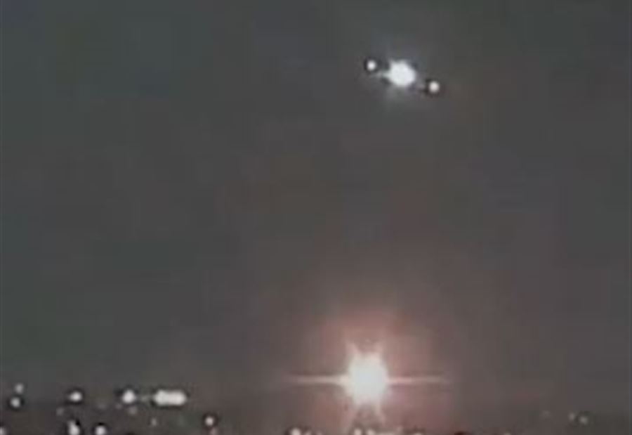 بالفيديو: لحظة تحطم طائرة تقل عشرات الركاب قرب واشنطن! بالفيديو: لحظة تحطم طائرة تقل عشرات الركاب قرب واشنطن!