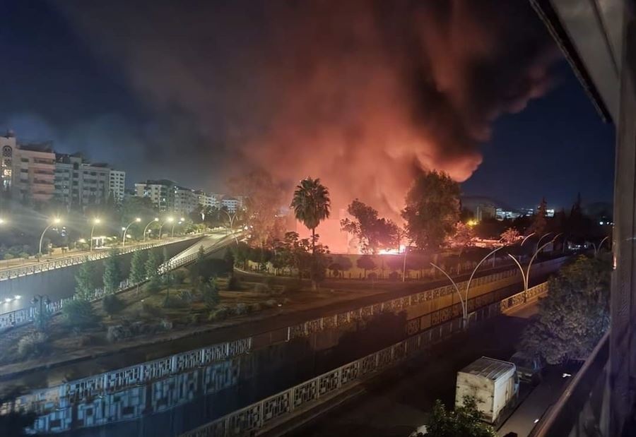 "مقتل جندي واصابة 7" بغارات إسرائيلية عنيفة على سوريا! "مقتل جندي واصابة 7" بغارات إسرائيلية عنيفة على سوريا!