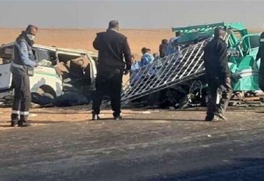 مقتل 12 شخصاً بحادث تصادم في مصر!