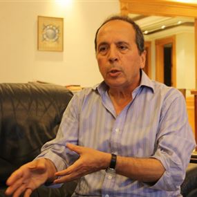 السيّد لجعجع: إنت مجرم وطلّعوك بالعفو!
