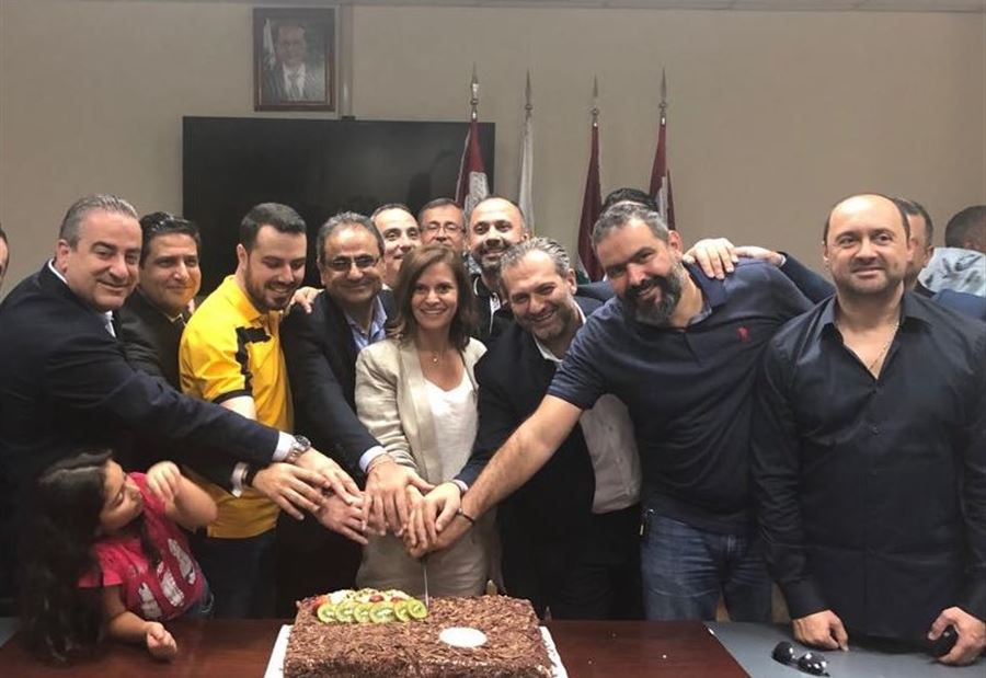 بالصور: بستاني تكرّم آباء الوزارة