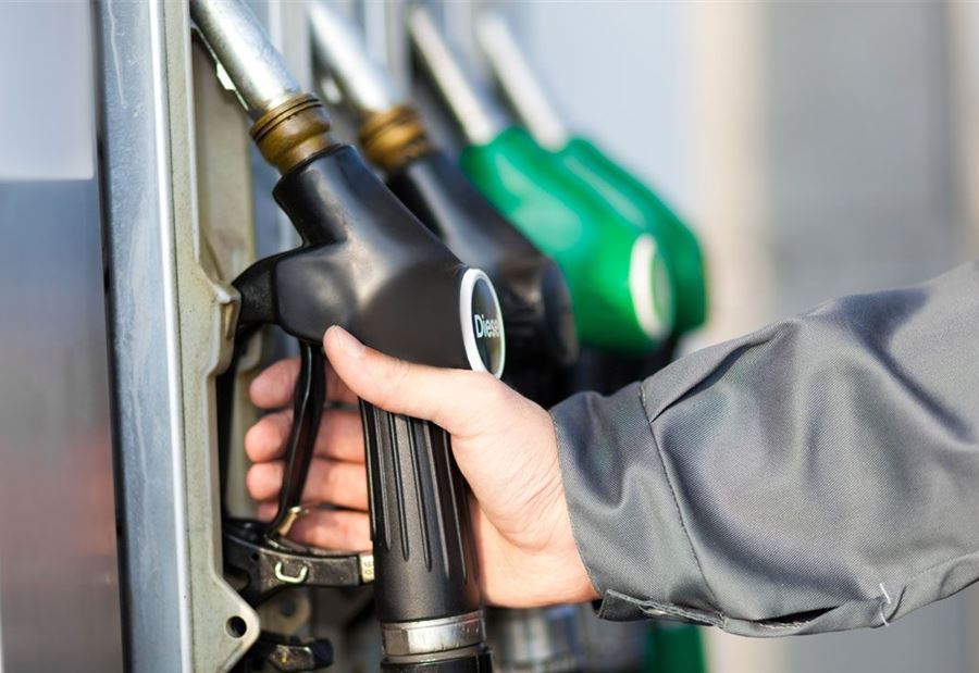 إرتفاع كبير في أسعار المحروقات... والمازوت يتخطّى المليون ليرة!