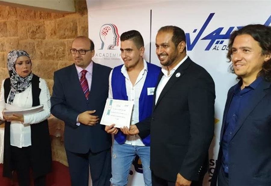 "استقرار لبنان من استقرار الإمارات"