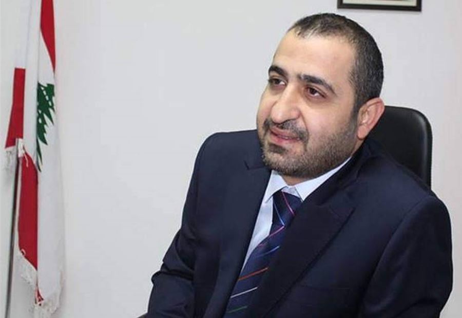 عطالله يكشف الهدف من تمزيق اللافتات المرحّبة بـ عون