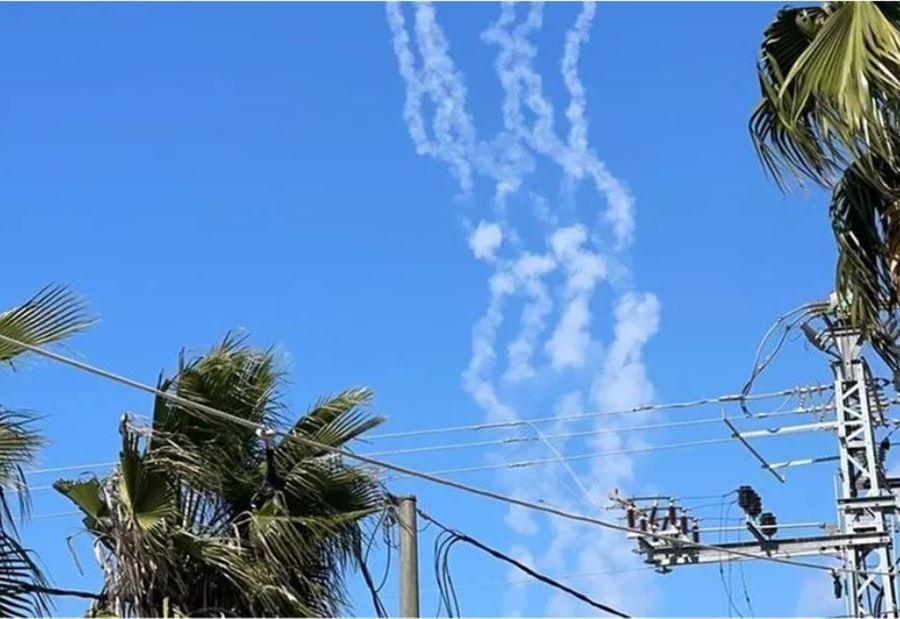 لأول مرة منذ أكثر من شهرين... "القسّام" تقصف أسدود (فيديو)