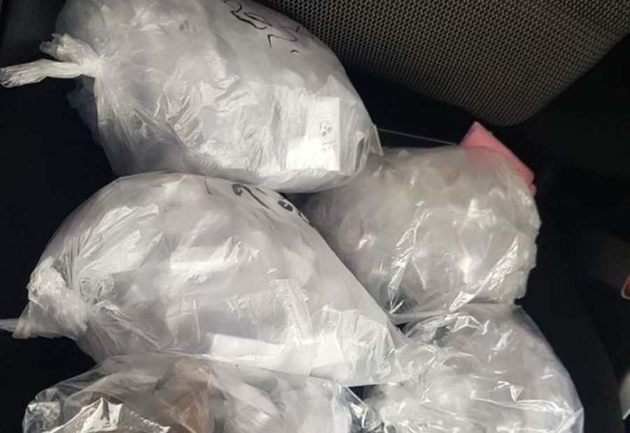 بالصور: مروجو مخدرات في محلة السهيلة - كسروان بالصور: مروجو مخدرات في محلة السهيلة - كسروان