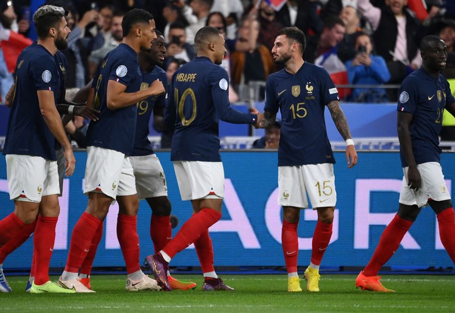 بنهائي المونديال... تغييرات لمدرّب المنتخب الفرنسي تُثير تساؤلات!