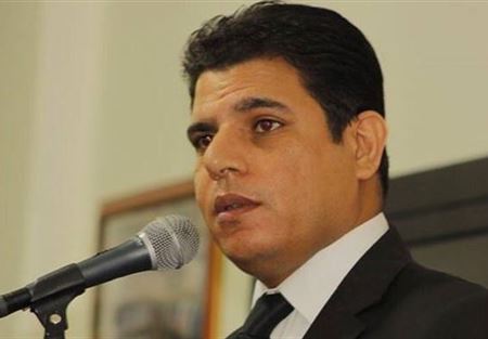 "الصيصان الزرق" بين سالم زهران وسعد الحريري!